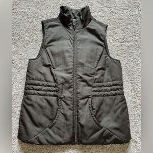 Chico’s Women’s Army Green Vest Size 00 (US XS) Full Zip Pockets